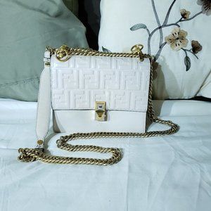 Fendi kan i embossed clearance